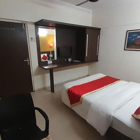 Hotel S K Palace Махабалешвар Экстерьер фото